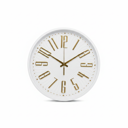 Reloj de pared blanco con números dorados - foto profesional